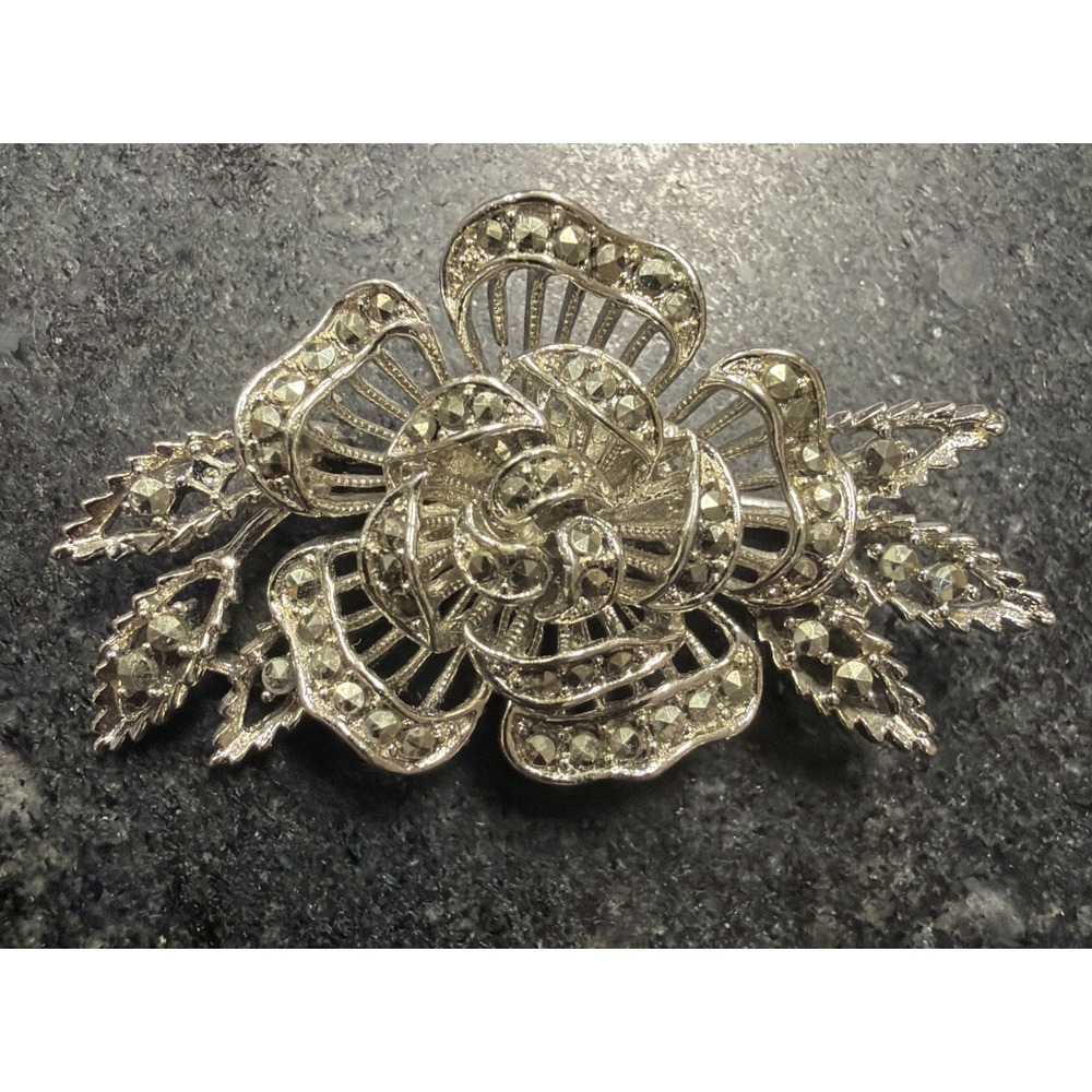 Vintage Silver Flower Floral Marcasite Brooch by LISNER 4.7cm BB2